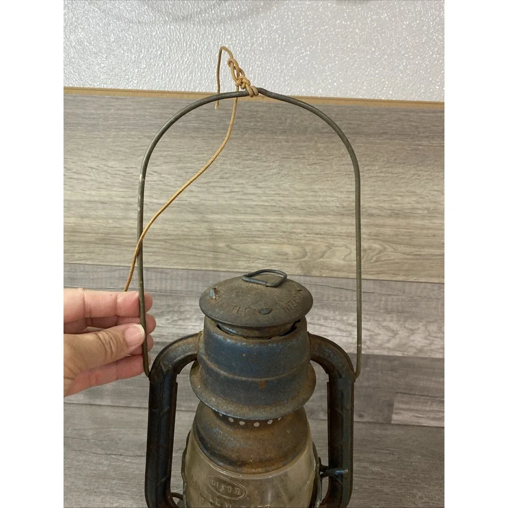 Vintage Dietz Little Wizard Blue Kerosene Lantern USA Clear Glass Globe Rust